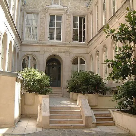 Un Havre De Paix Au Coeur De Paris